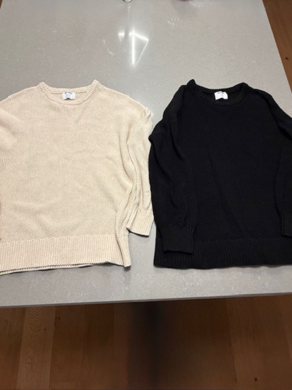 2 Old Navy Women's Large Cotton Crew Neck Textured Sweaters Black & Cream GUC